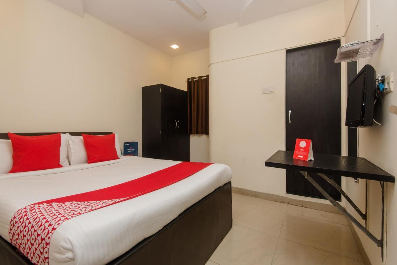 Oyo 10103 Hotel Aviva Мумбаи Экстерьер фото